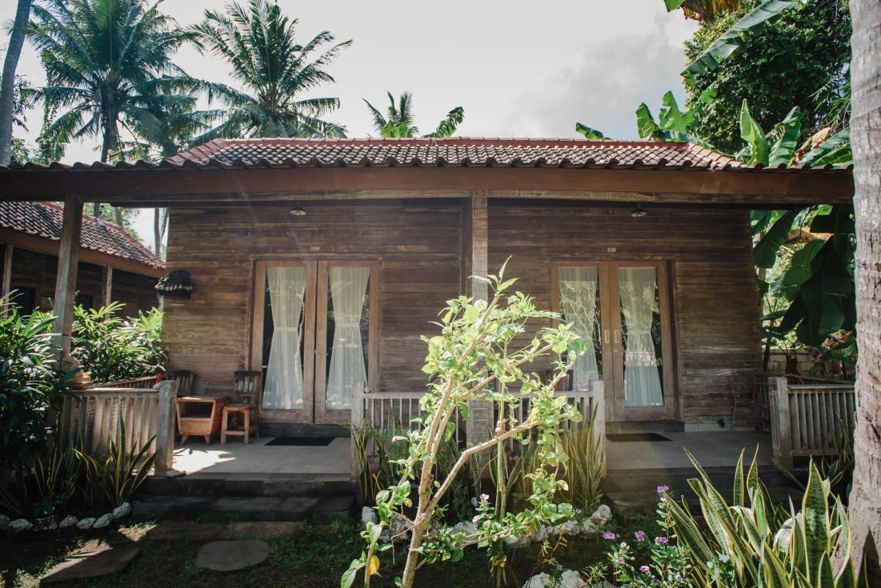 Acala hostel Toyapakeh Kültér fotó