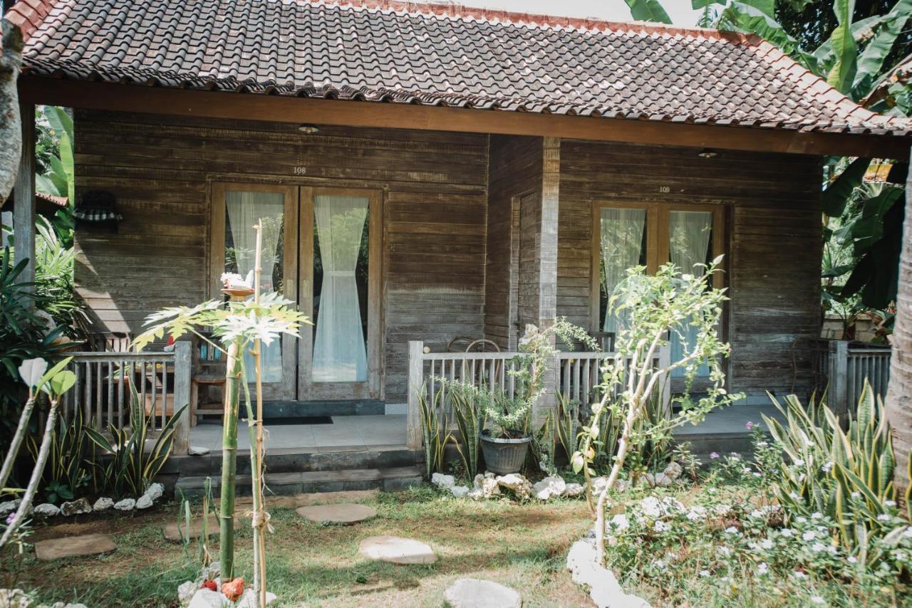 Acala hostel Toyapakeh Kültér fotó