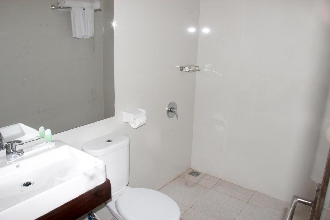 Acala hostel Toyapakeh Kültér fotó