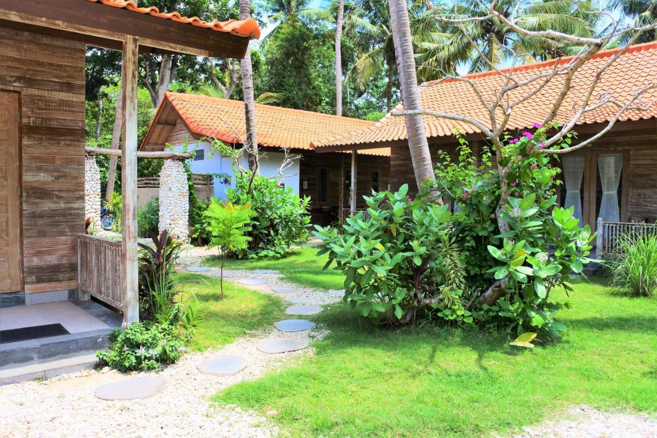 Acala hostel Toyapakeh Kültér fotó